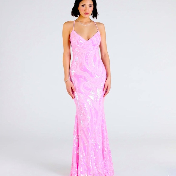 Dresses & Skirts - Elegant Pink Sequin Gown